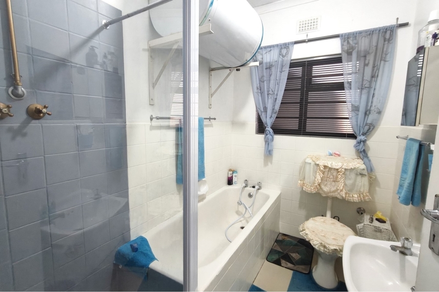 2 Bedroom Property for Sale in Velddrif Western Cape